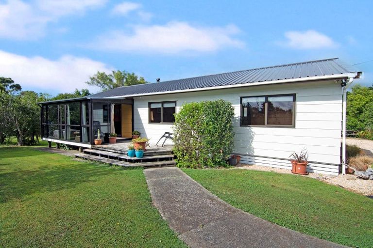 Photo of property in 21 Pakawau-bush Road, Pakawau, Collingwood, 7073