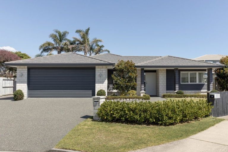 Photo of property in 7 Horokaka Place, Papamoa Beach, Papamoa, 3118