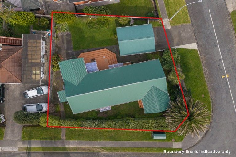 Photo of property in 2 John Street, Titahi Bay, Porirua, 5022