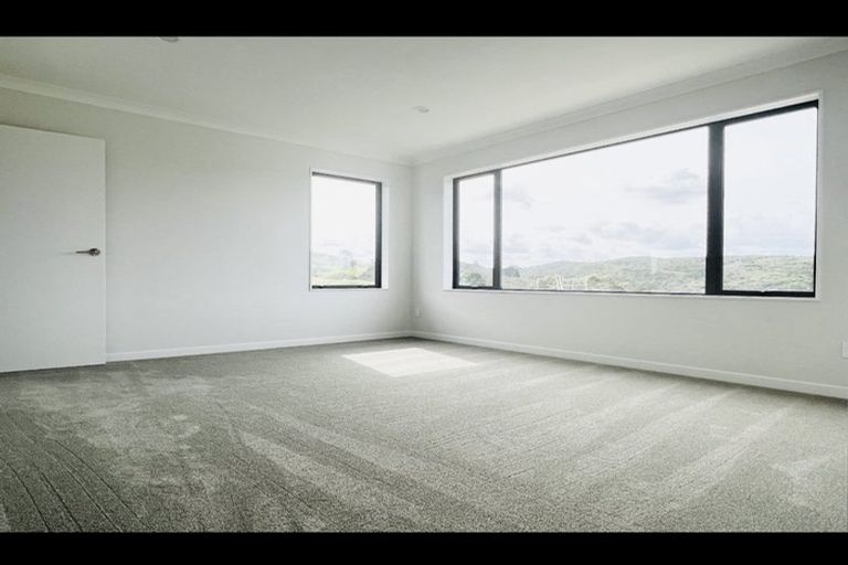 Photo of property in 38 Kotuitui Drive, Wainui, Silverdale, 0992