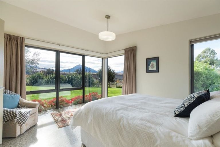 Photo of property in 31 Hardie Place, Albert Town, Wanaka, 9305