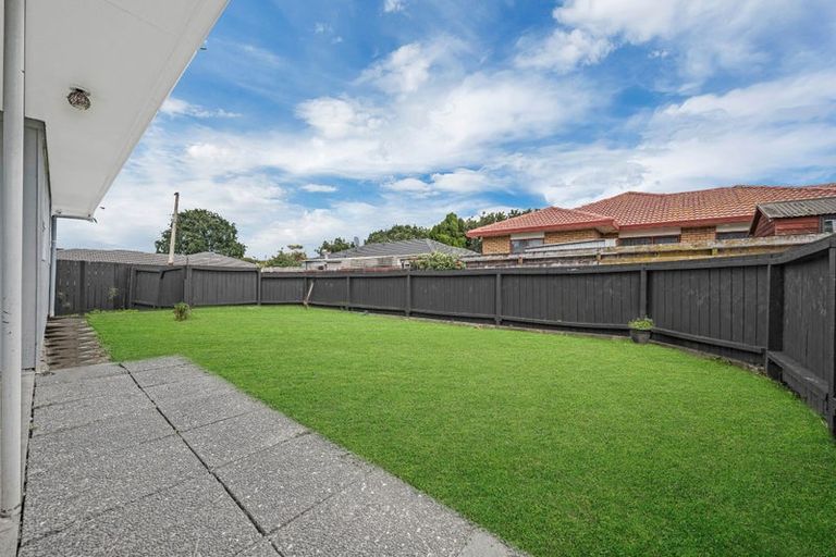 Photo of property in 2/10a Lupton Road, Manurewa, Auckland, 2102