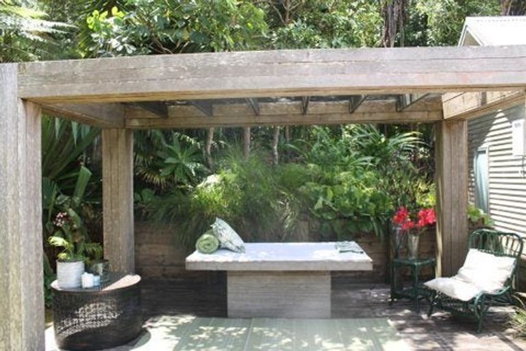 Photo of property in 56 Rewa Rewa Valley, Tairua, 3508