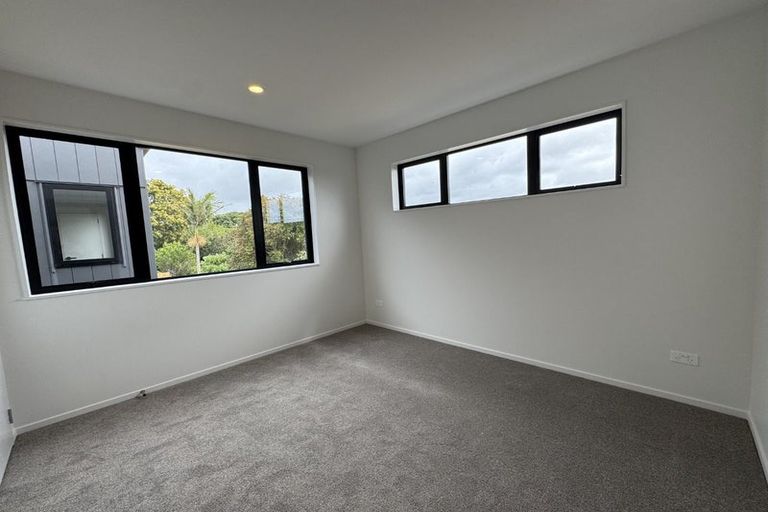 Photo of property in 1/35 Crawford Avenue, Mangere Bridge, Auckland, 2022