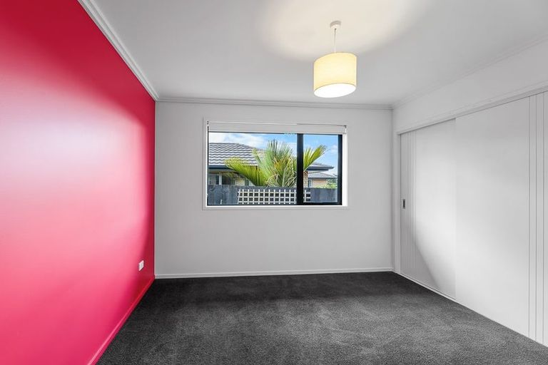 Photo of property in 23 Canmore Street, Pokeno, 2402