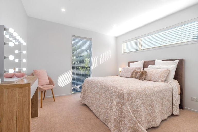 Photo of property in 2/179 Weston Road, St Albans, Christchurch, 8052