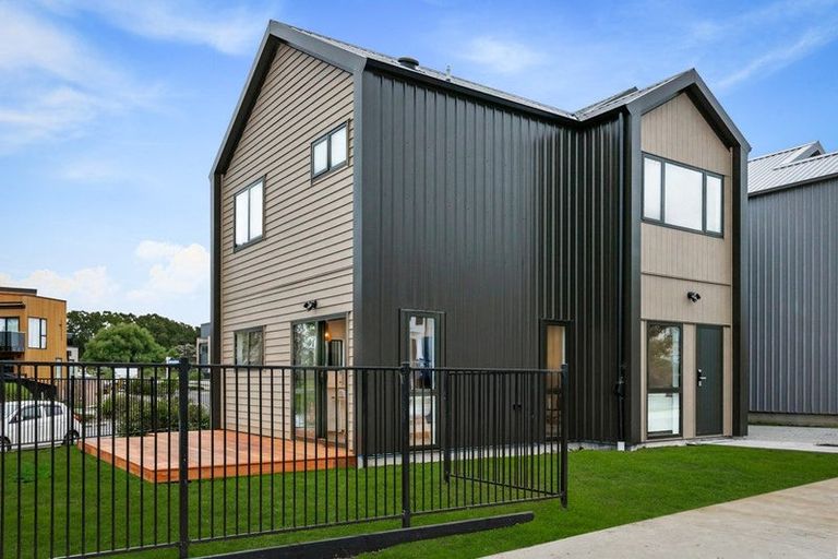 Photo of property in 39 Bristol Freighter Road, Hobsonville, Auckland, 0616