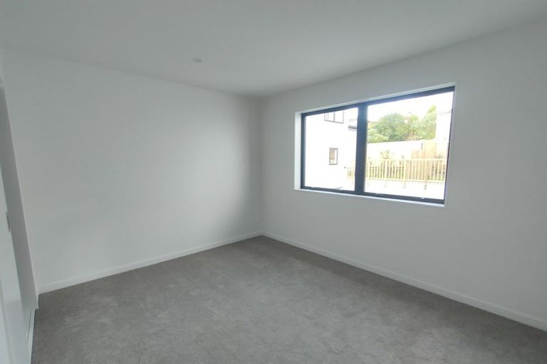 Photo of property in 48d Awaruku Road, Torbay, Auckland, 0630