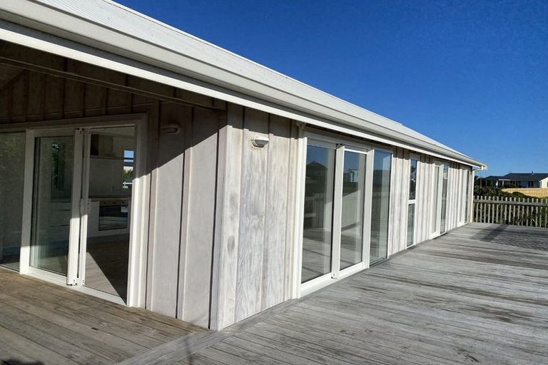 Photo of property in 46 Gawler Street, Te Horo Beach, Otaki, 5581