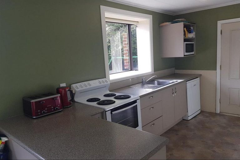 Photo of property in 11 Lochee Road, Upper Riccarton, Christchurch, 8041