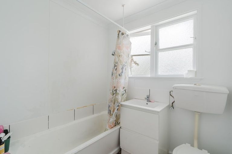 Photo of property in 12 Le Quesne Place, Fairfield, Hamilton, 3214