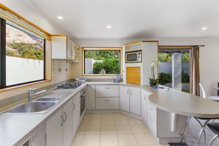 Photo of property in 2/2 Colenso Street, Sumner, Christchurch, 8081