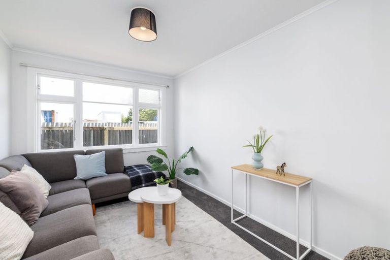Photo of property in 52 Laurence Street, Waltham, Christchurch, 8011