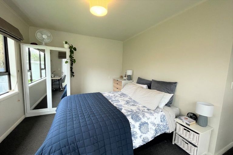 Photo of property in 18 Exeter Street, Brooklands, New Plymouth, 4310