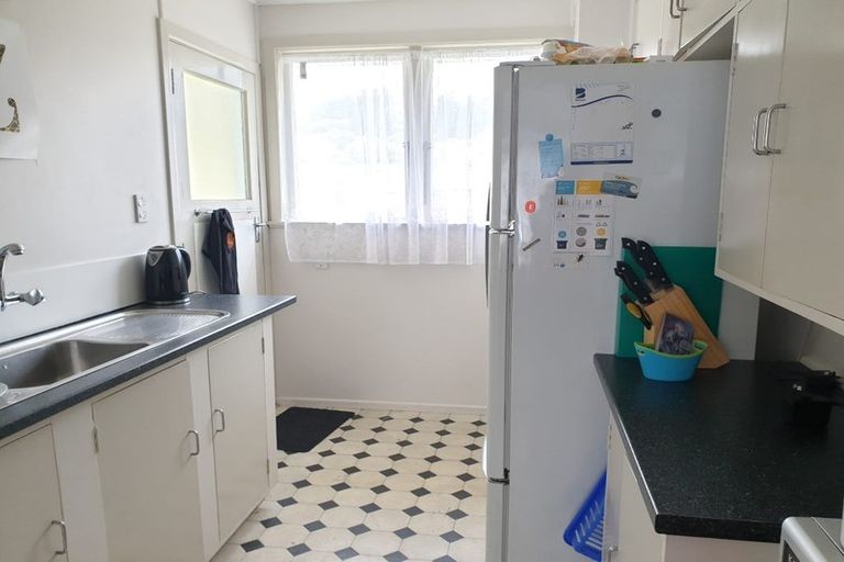 Photo of property in 55 Westmeath Street, Waitangirua, Porirua, 5024