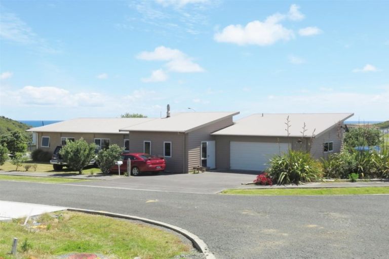 Photo of property in 1 Tua Tua Place, Baylys Beach, Dargaville, 0377