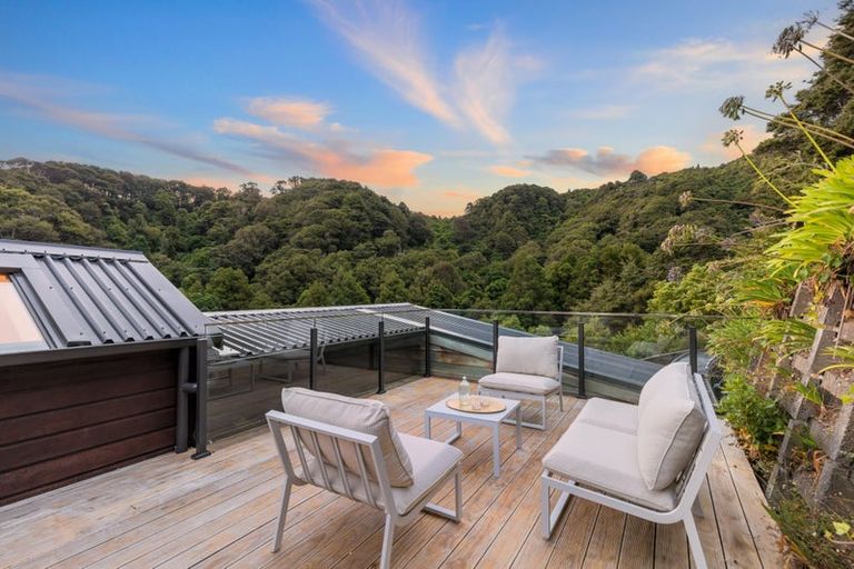 Photo of property in 130a Cheviot Road, Lowry Bay, Lower Hutt, 5013