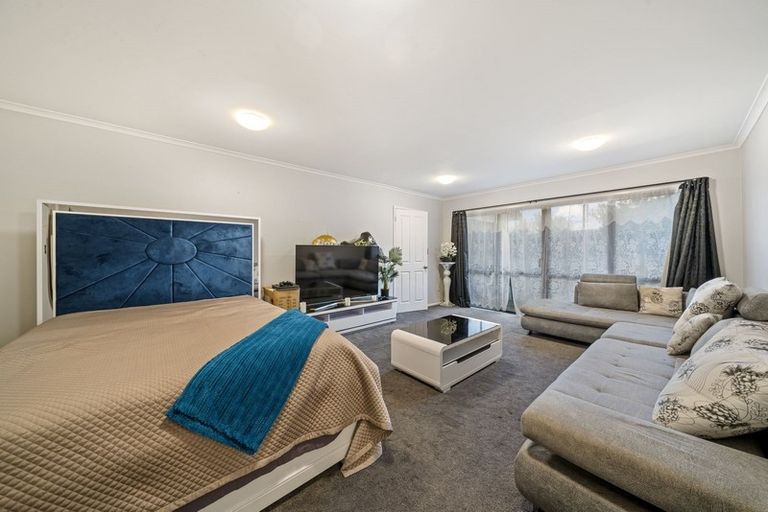 Photo of property in 39 Ribbonwood Crescent, Goodwood Heights, Auckland, 2105