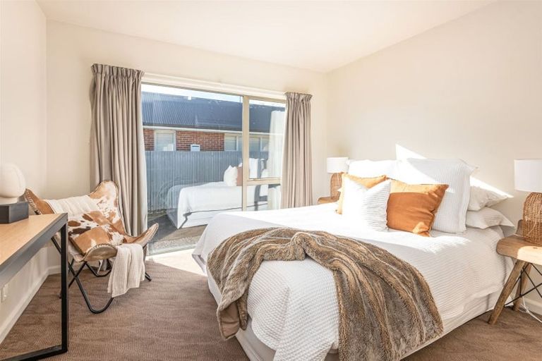 Photo of property in 2/373 Main Road North, Redwood, Christchurch, 8051