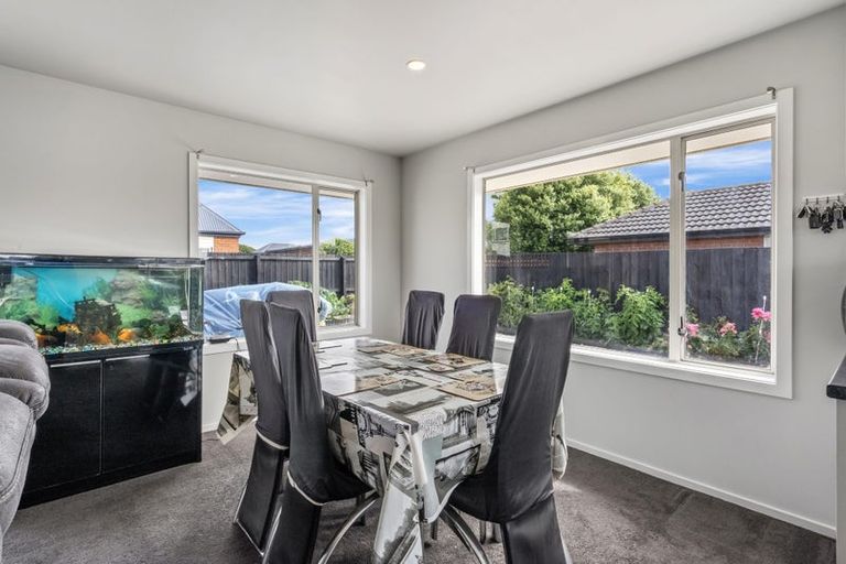 Photo of property in 43 Farnborough Street, Aranui, Christchurch, 8061