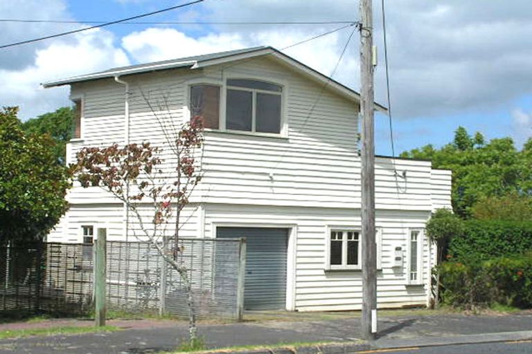 Photo of property in 29 Richmond Avenue, Northcote Point, Auckland, 0627