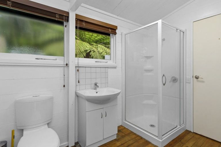 Photo of property in 145a Pinehaven Road, Pinehaven, Upper Hutt, 5019