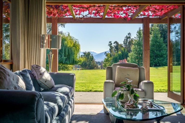 Photo of property in 355 Ballantyne Road, Wanaka, 9382