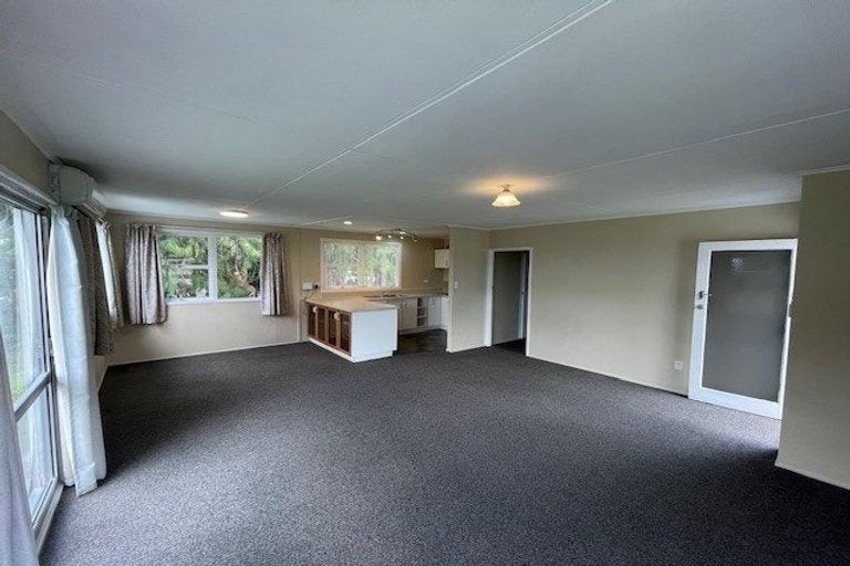 Photo of property in 1102 Kaipara Coast Highway, Kaukapakapa, 0873