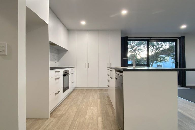 Photo of property in 28a Lawrie Avenue, Pukekohe, 2120