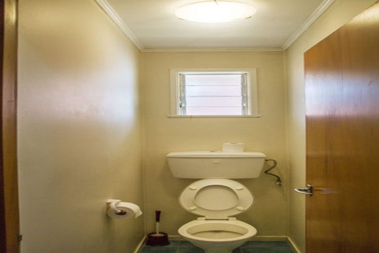 Photo of property in 8 Tiber Road, Forrest Hill, Auckland, 0620