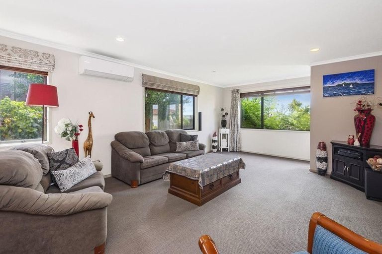 Photo of property in 39 Saralee Drive, Manurewa, Auckland, 2105