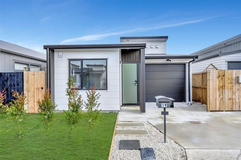 Photo of property in 19 Clayden Shuttleworth Street, Papakura, 2110
