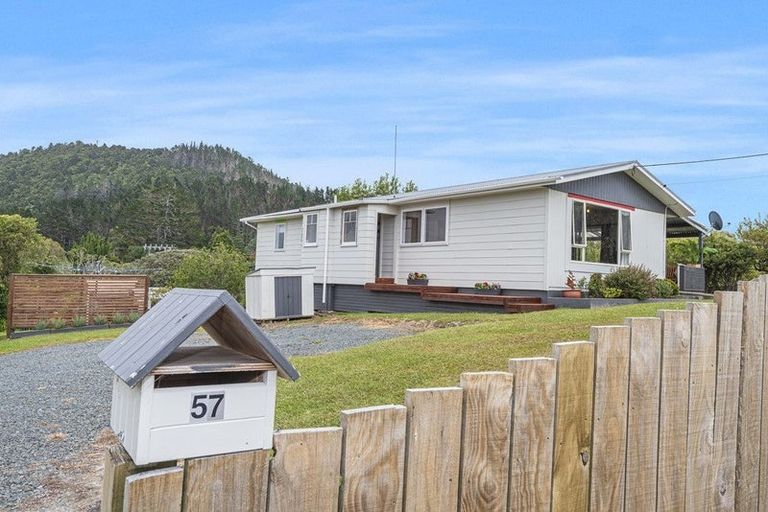Photo of property in 57 View Road, Hikurangi, 0114