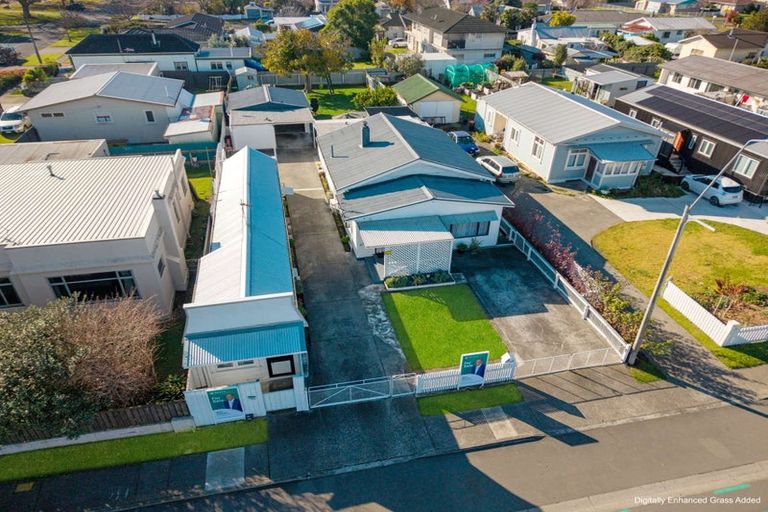 Photo of property in 710 Heretaunga Street East, Parkvale, Hastings, 4122