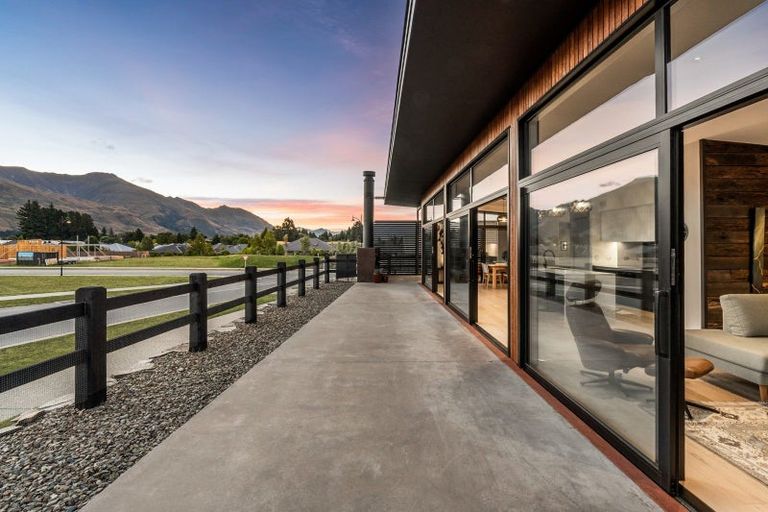 Photo of property in 1 Campbell Road, Wanaka, 9305