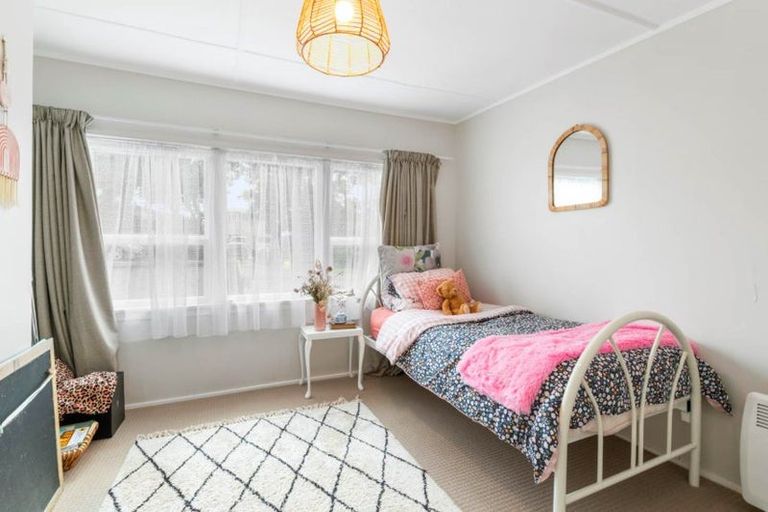 Photo of property in 25 Penton Road, Stanmore Bay, Whangaparaoa, 0932