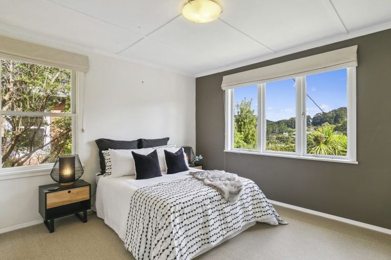 Photo of property in 34 Montgomery Avenue, Karori, Wellington, 6012