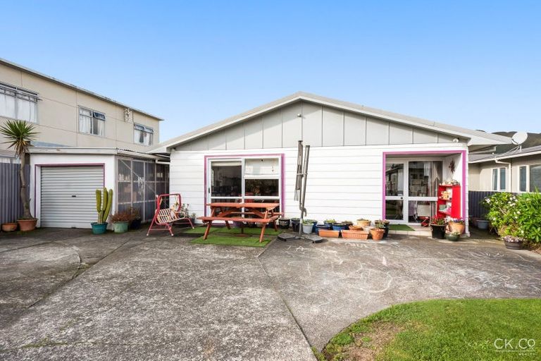 Photo of property in 146 Randwick Road, Moera, Lower Hutt, 5010
