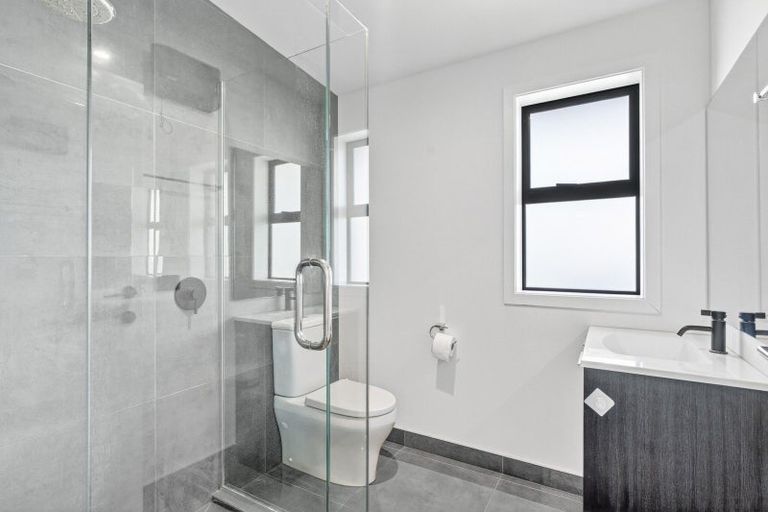 Photo of property in 57 Stratford Drive, Mount Pisa, Cromwell, 9383