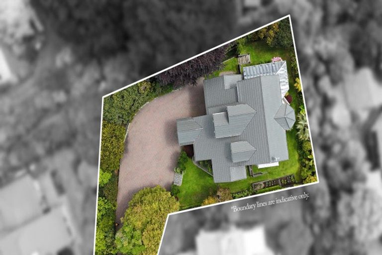 Photo of property in 4 Tupara Crescent, Kawaha Point, Rotorua, 3010