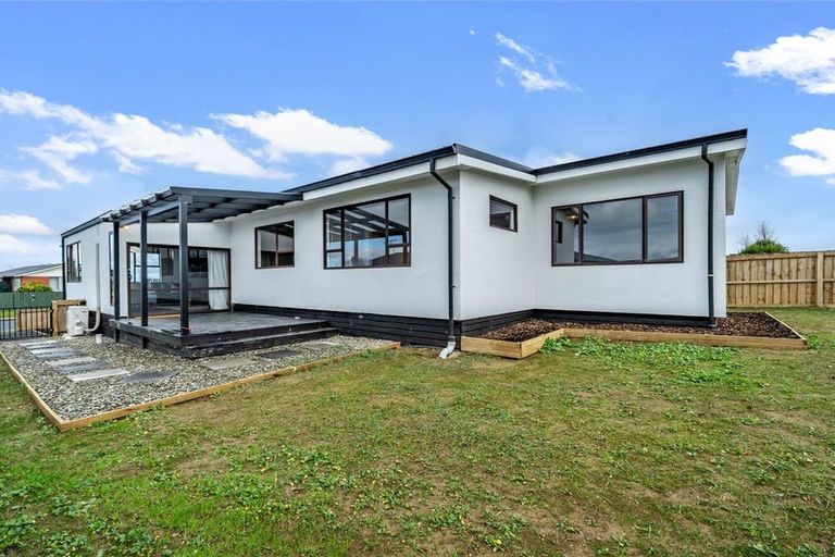 Photo of property in 57 Dunbeath Crescent, Kew, Invercargill, 9812