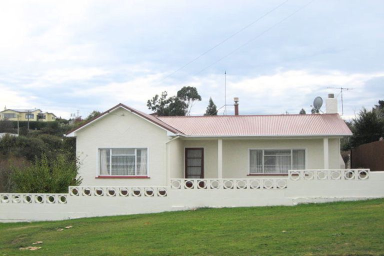 Photo of property in 4 Stevenson Street, Balclutha, 9230