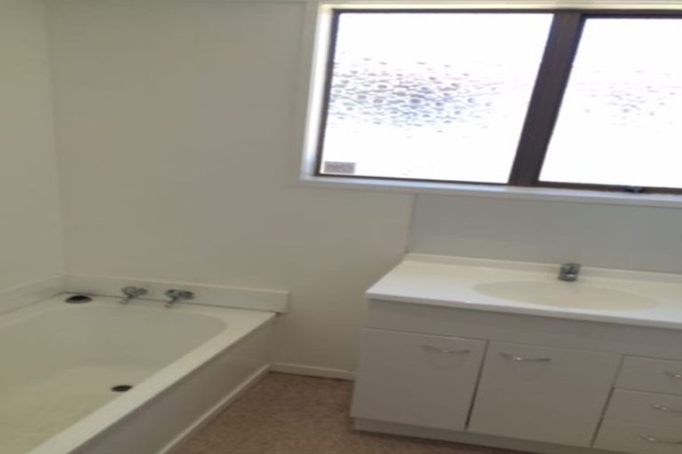 Photo of property in 17 Kingfisher Place, Favona, Auckland, 2024