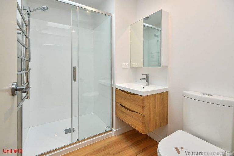 Photo of property in 10/22 James Laurie Street, Henderson, Auckland, 0612