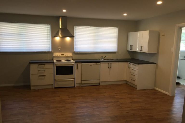 Photo of property in 327 Clyde Road, Bryndwr, Christchurch, 8053