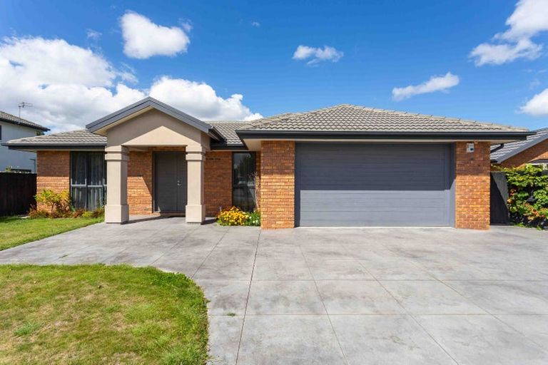 Photo of property in 49 Becmead Drive, Harewood, Christchurch, 8051