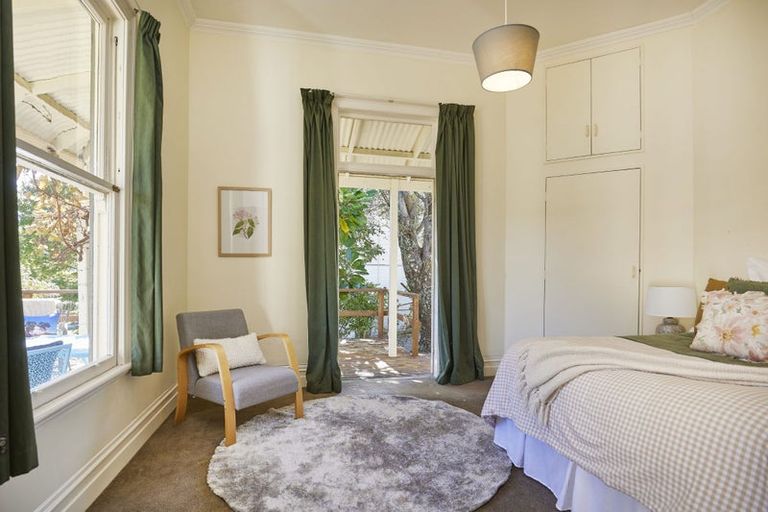 Photo of property in 125 Wellington Street, Picton, 7220