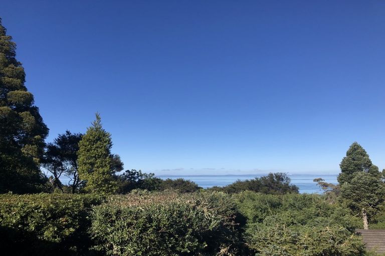 Photo of property in 3 Tinopai Road, Titirangi, Auckland, 0604