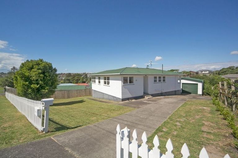 Photo of property in 82 Boundary Road, Blockhouse Bay, Auckland, 0600