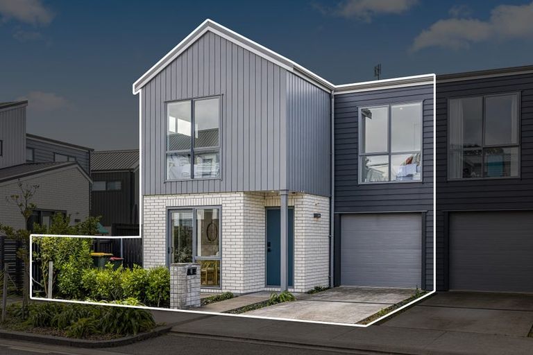 Photo of property in 13 Tarakoi Road, Hobsonville, Auckland, 0616